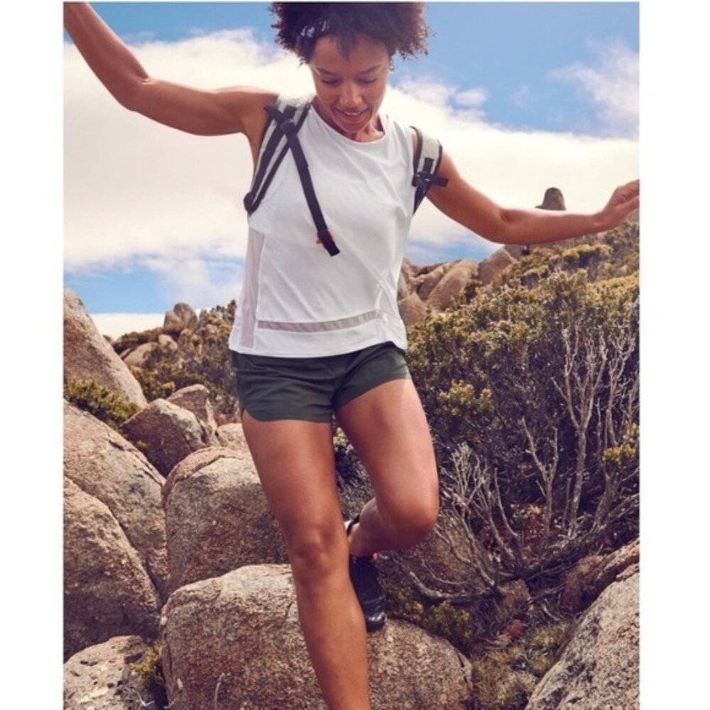 Athleta Mod Trekkie Shorts UPF 50+ - Picture 6 of 6